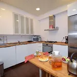 Apartman Seaside Family Townhouse - 100m From The Sea! Cascais