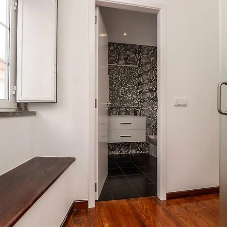 Seaside Family Townhouse - 100m From The Sea! Apartment Cascais