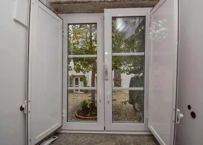 Seaside Family Townhouse - 100m From The Sea!