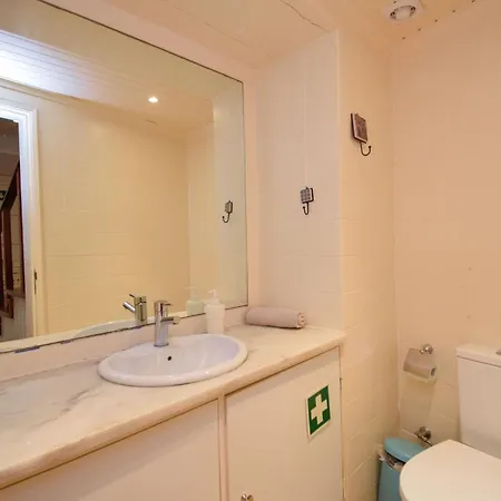 شقة Seaside Family Townhouse - 100m From The Sea! كاسكايس