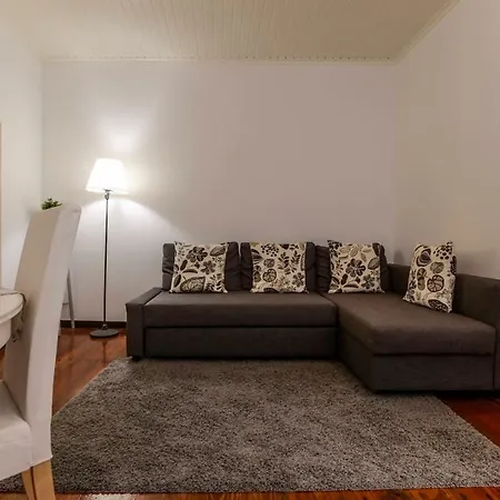 アパート Seaside Family Townhouse - 100m From The Sea! カスカイス