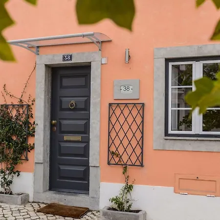 アパート Seaside Family Townhouse - 100m From The Sea! カスカイス